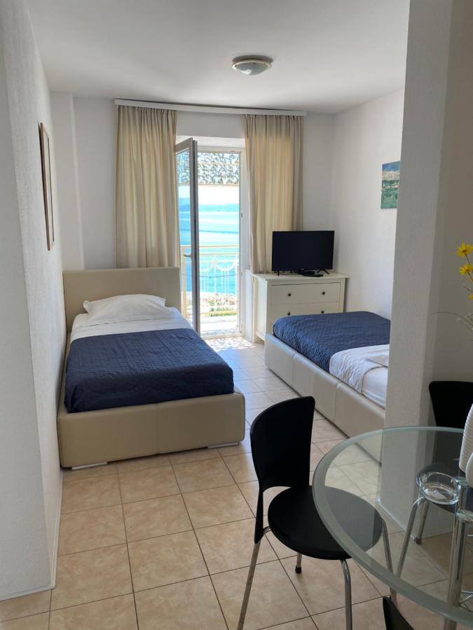 Villa Leo Beach Apartment Podgora Exterior foto